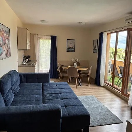 Апартамент Kavatsi Sea & Forest View Созопол